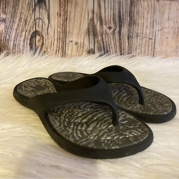 grendene flip flops